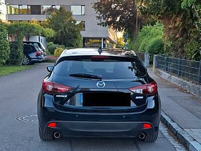 Mazda 3 2.0 SKYACTIV-G 120 Center-Line Center-Line