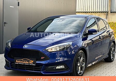 Ford Focus Lim.*ST*Leder*Recaro*LED*2HAND*S.Heft*TOP*