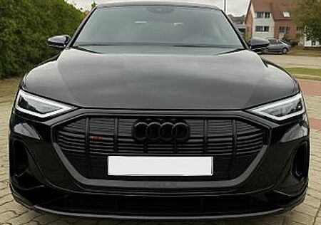 Audi e-tron 50 quattro S line