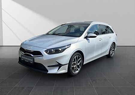 Kia Cee'd Ceed Sportswagon 1.5 Spirit *NAVI*Pano*LED*SHZ*