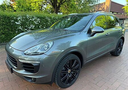 Porsche Cayenne Diesel 3.0l GTS-Optik Pano AHK Bose