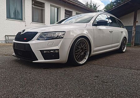 Skoda Octavia RS 2.0 TDI | 184 PS | Leder | Spor