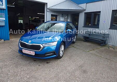 Skoda Octavia Combi Ambition AHK