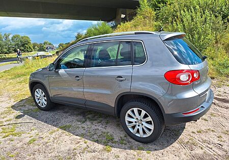 VW Tiguan Volkswagen 2.0 TDI Automatik 4MOTION