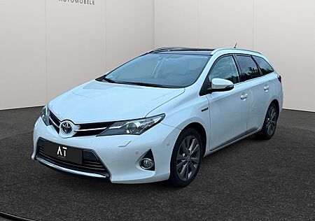 Toyota Auris Touring Sports 1.8 Hybrid Executive