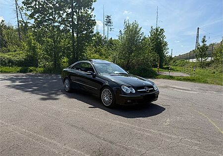 Mercedes-Benz CLK 200 Carplay,LED,viele Neuteile/guter Zustand
