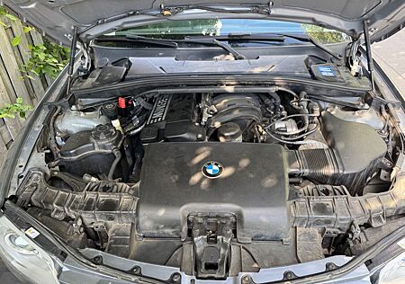 BMW 116i - E87 BJ2006 240000km