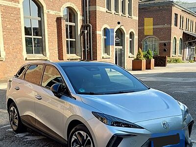 MG4 EV 64 kWh Luxury