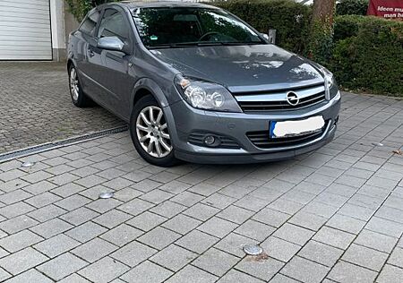 Opel Astra Coupé 1.6 -