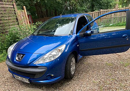 Peugeot 206 1.1 60 - tüv neu Kleinwagen