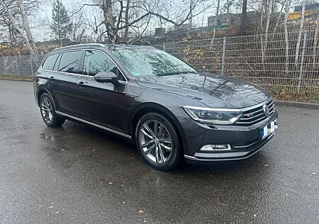 VW Passat Variant Volkswagen Highline BMT 4Motion DigitalCo.