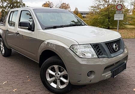 Nissan Navara Pickup Double Cab XE 4X4