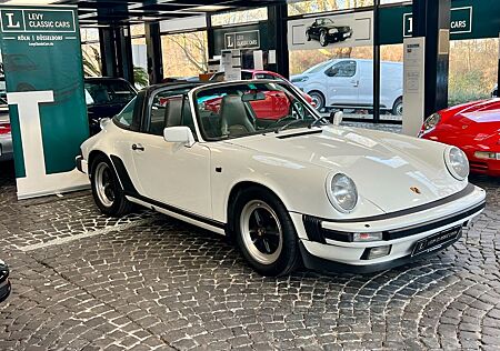 Porsche 911 Urmodell 911 3,2 Carrera Targa deutsches FZ Scheckheft