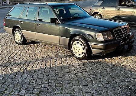 Mercedes-Benz E 300 TD Sportline Kombi