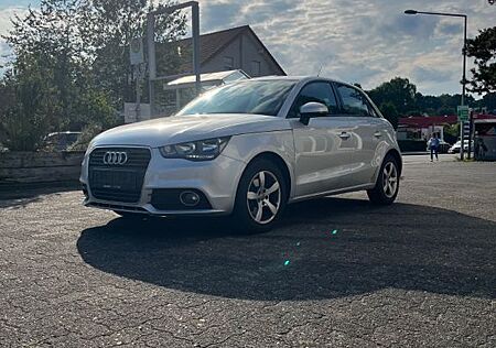 Audi A1 1.6 TDI. 2Hand/ SERVICEHEFT/TÜV NEU