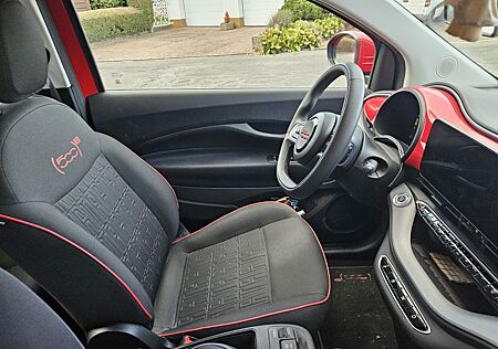 Fiat 500E (RED) Limousine 23,8 kWh (RED)