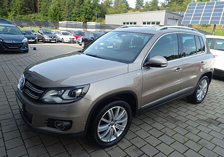 VW Tiguan Volkswagen Highline 4Motion/ Panorama/ Tüv Neu/Ahk