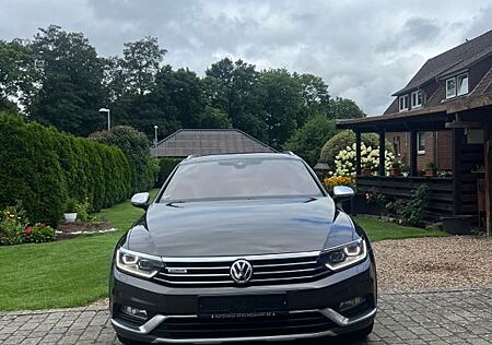 VW Passat Alltrack Volkswagen 2.0 TDI SCR 176kW DSG 4MOT A...