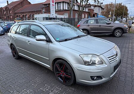 Toyota Avensis Combi Executive 1.8-l-VVT-i