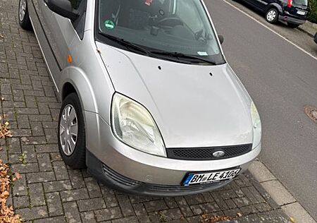 Ford Fiesta gebraucht kaufen Ford Fiesta 1,4 TDCi Futura Futura