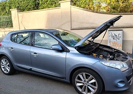 Renault Megane Luxe 2.0 16V 140 CVT Luxe