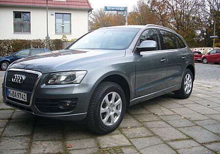 Audi Q5 2.0 TDI DPF quattro -