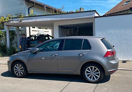 VW Golf Volkswagen 1.2 TSI - Wenig KM