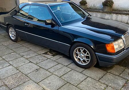 Mercedes-Benz E 320 coupe 5gang sport
