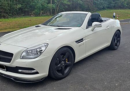 Mercedes-Benz SLK 200 BlueEFFICIENCY -