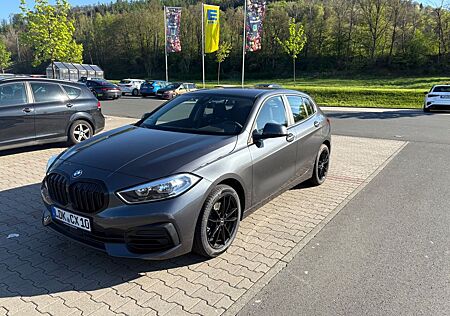 BMW 118i F40 - top gepflegt, Garagenfahrzeug