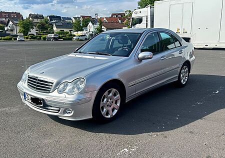 Mercedes-Benz C 280 AVANTGARDE