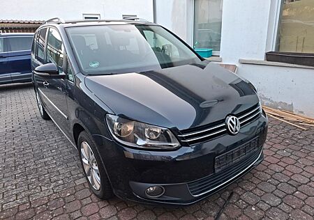 VW Touran gebraucht kaufen VW Touran Volkswagen 1.6 TDI DSG Highline Highline