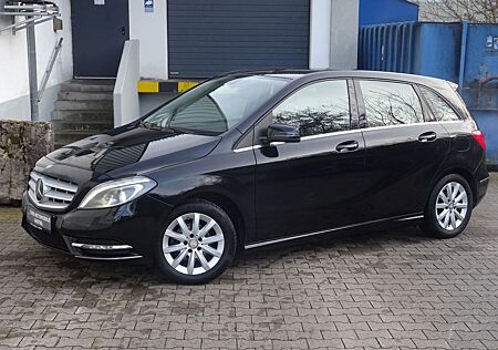 Mercedes-Benz B 180 d Style 7G-tronic/BiXen./