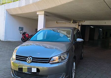 VW Touran Volkswagen 1.6 TDI Trendline BlueMotion Technolo..