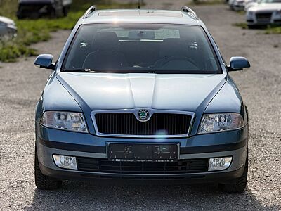 Skoda Octavia 1.6 102PS / 1. Hand / Schiebedach /Klima