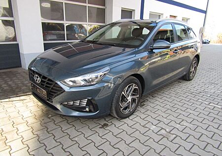 Hyundai i30 cw Comfort Kotflügel Beule