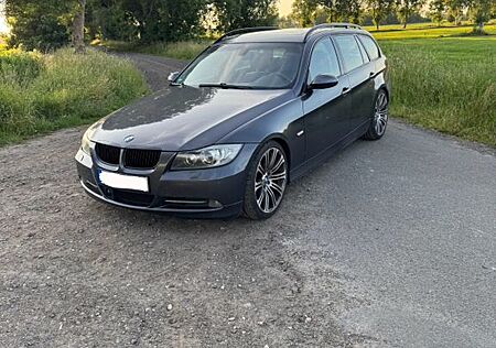 BMW 330i touring TÜV 07/26