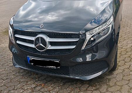 Mercedes-Benz V 250