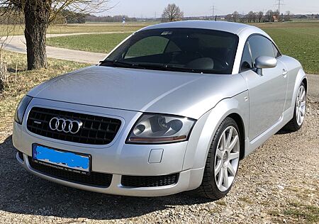 Audi TT Quattro 224 PS, S-Line, 8-fach, TÜV 10.26