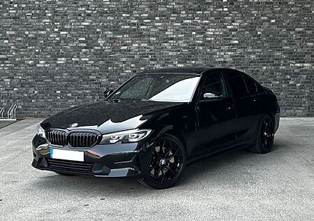 BMW 330e Sport Line Automatik Sport Line