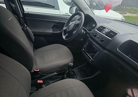 Skoda Fabia 1.2l TSI LED Navi ABS Klima Combi