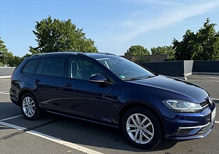 VW Golf Volkswagen 1.0 TSI BMT Comfortline Variant Comfortline