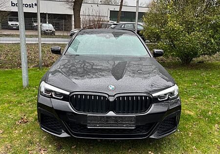 BMW 520d xDrive Touring M-Sport AHK Saphirschwarz