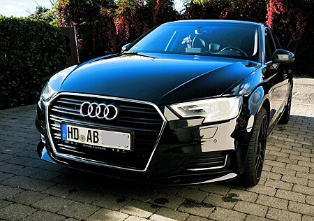 Audi A3 35 TFSI S tronic design Sportback design