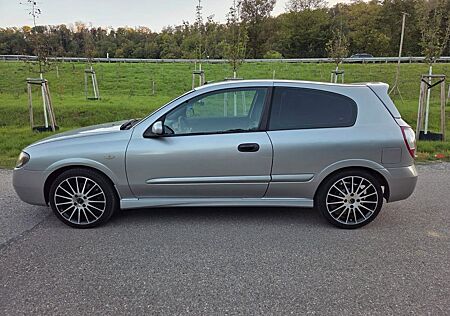 Nissan Almera 1.5 TÜV NEU