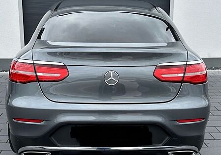 Mercedes-Benz GLC 250 d 4MATIC AMG Line Coupé Autom. AMG Line