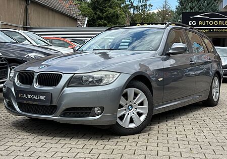 BMW 320i Touring *AUTOM*SCHECKHEFT*SHZ*LEDER*8-FACH