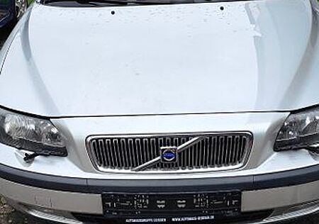 Volvo V70 2.4 T - HU 3/27