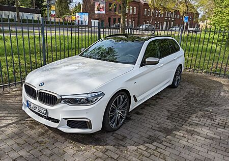 BMW M550d xDrive Touring Garantie_Motor 13000km