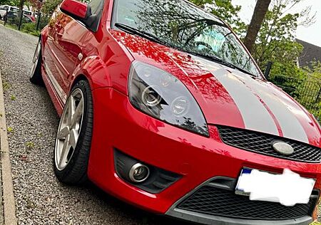 Ford Fiesta ST 150